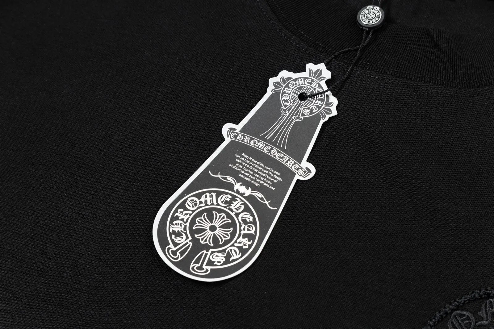 🅿️200 [CH Crow Heart] 2025FW short-sleeved T-shirt, hollow embroidery with arch bridge embroidery, high-end 26s double yarn 300g fabric, heavy fabric, custom stretcher rib, same vat and dye, complete three standards, same style for men and women, color: black, white, size: S M L XL 2XL